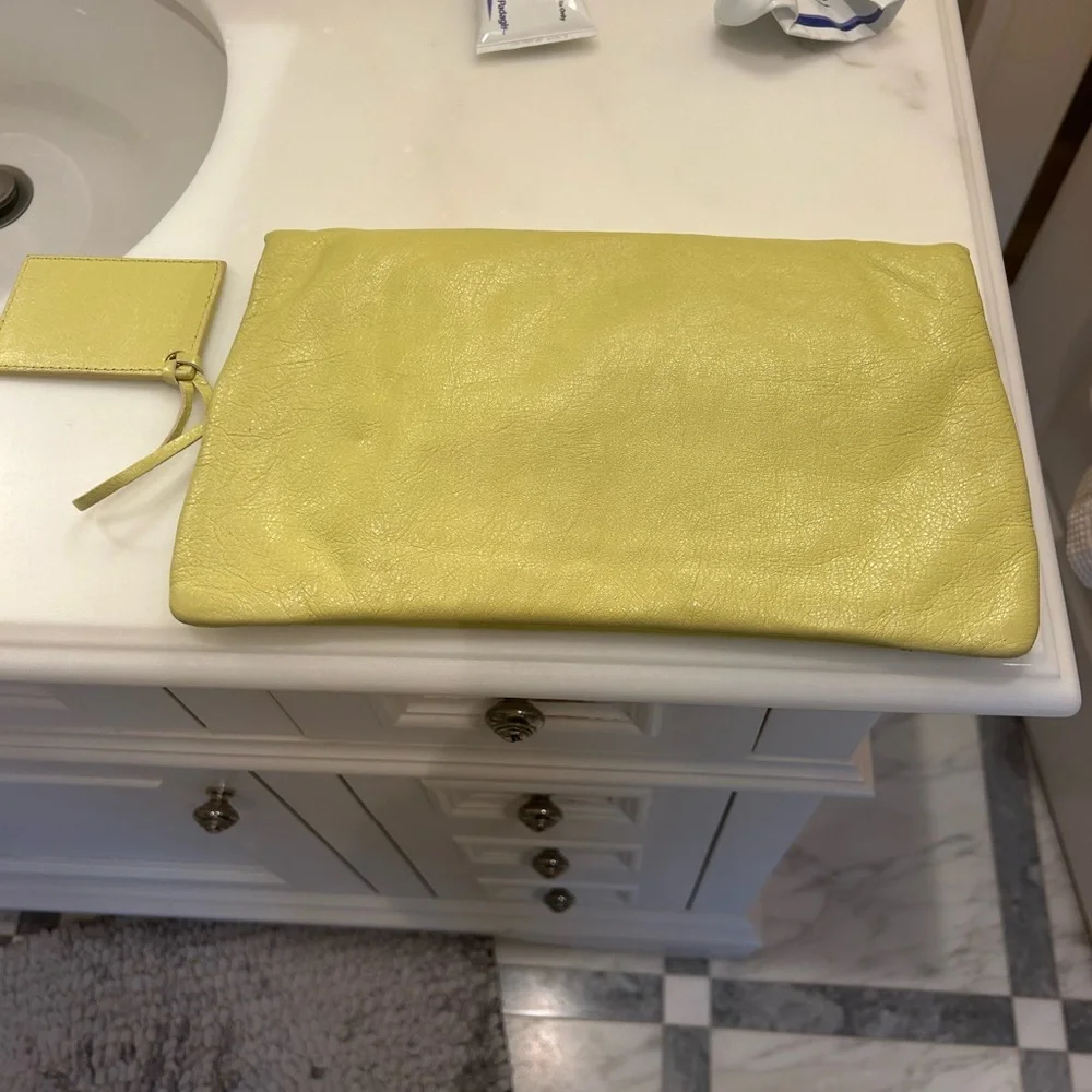 Barely used authentic Balenciega clutch with shoulder strap - Picture 2 of 8